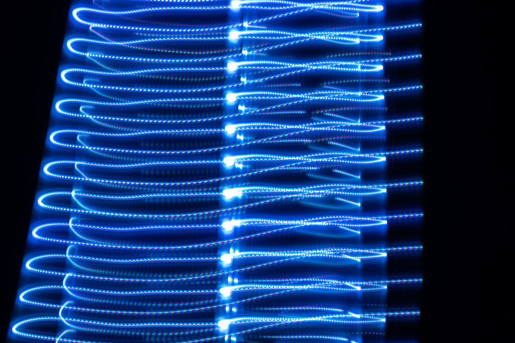 blaue wellen - 20213051, Experimentelle Lichtbildfotografie Daniel Bahrmann